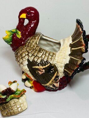 VNTG Turkey Teapot With Lid, Ceramic Glazed, Designs by Corner Ruby, VGUC